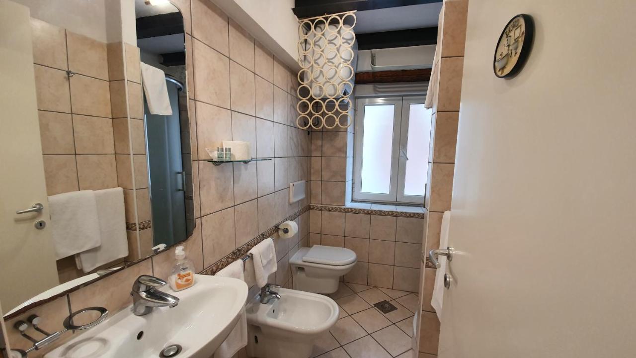 روفينج Apartments Villa Ernesta المظهر الخارجي الصورة