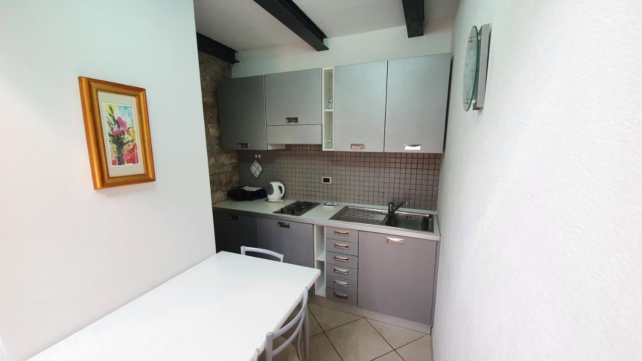 روفينج Apartments Villa Ernesta المظهر الخارجي الصورة
