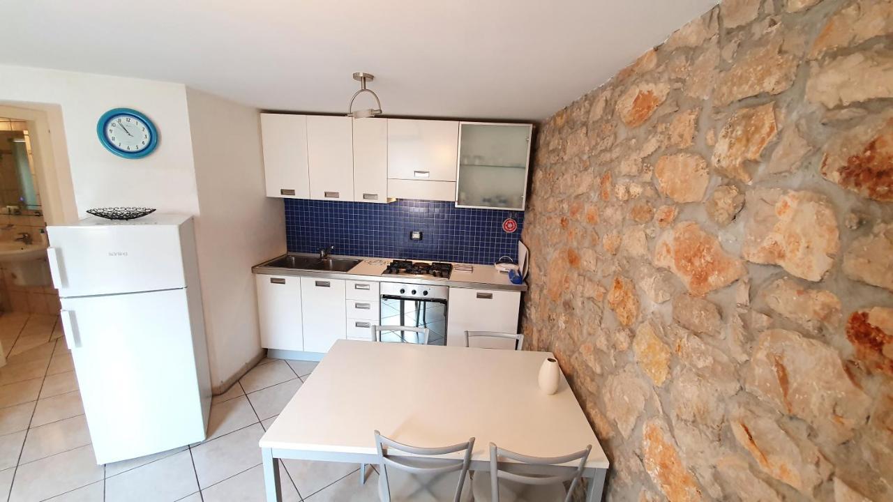 روفينج Apartments Villa Ernesta المظهر الخارجي الصورة