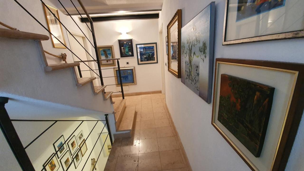 روفينج Apartments Villa Ernesta المظهر الخارجي الصورة