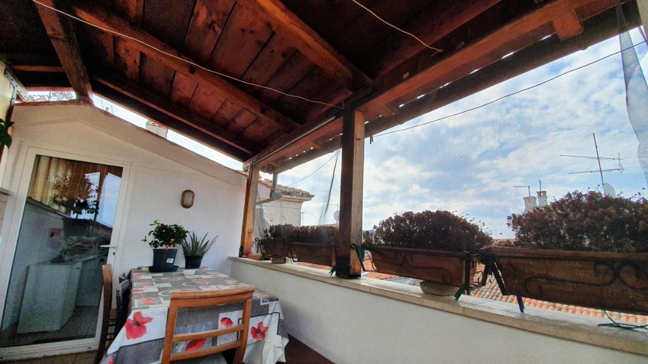 روفينج Apartments Villa Ernesta المظهر الخارجي الصورة